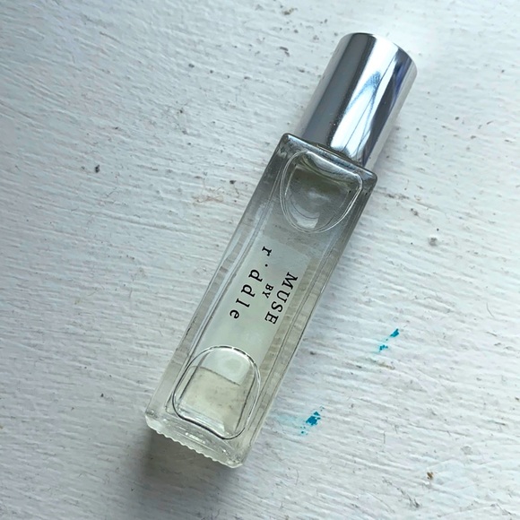 Riddle Oil 8 ml rollerball in "Muse" - Picture 1 of 3